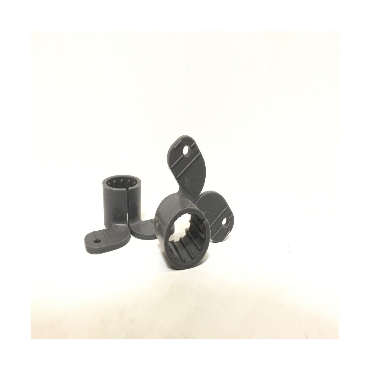 1/2" POLY SUSPENSION PIPE CLAMP