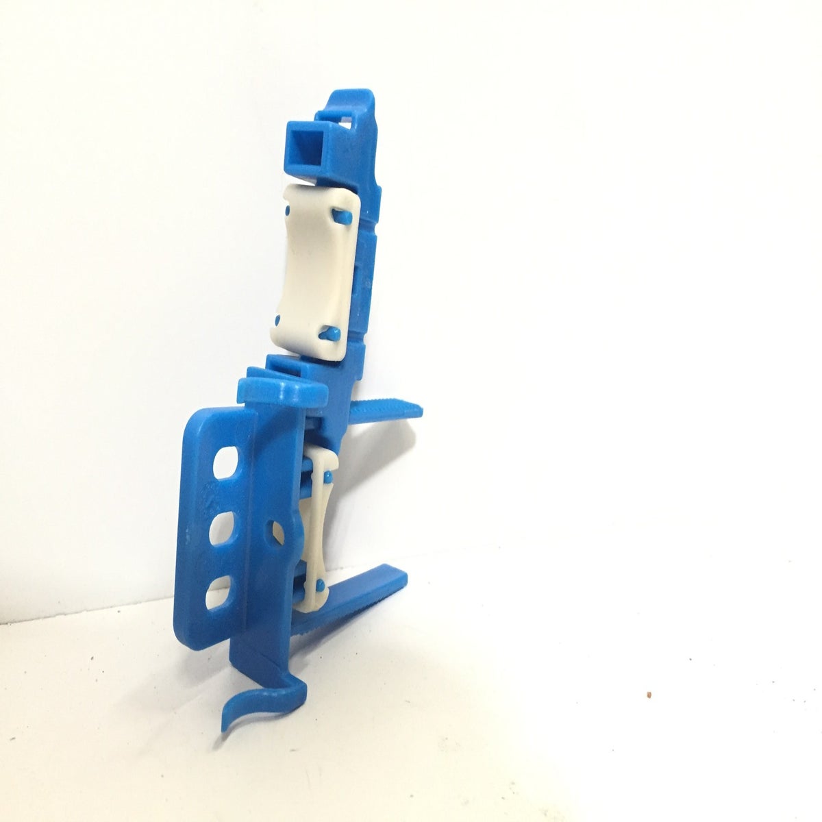 STOUT CLAMP