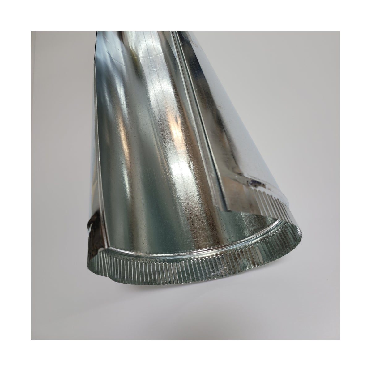 7 IN X 5 IN ROUND METAL DUCT PIPE