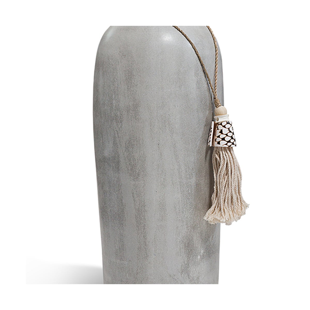 Tassel Décor with Shell