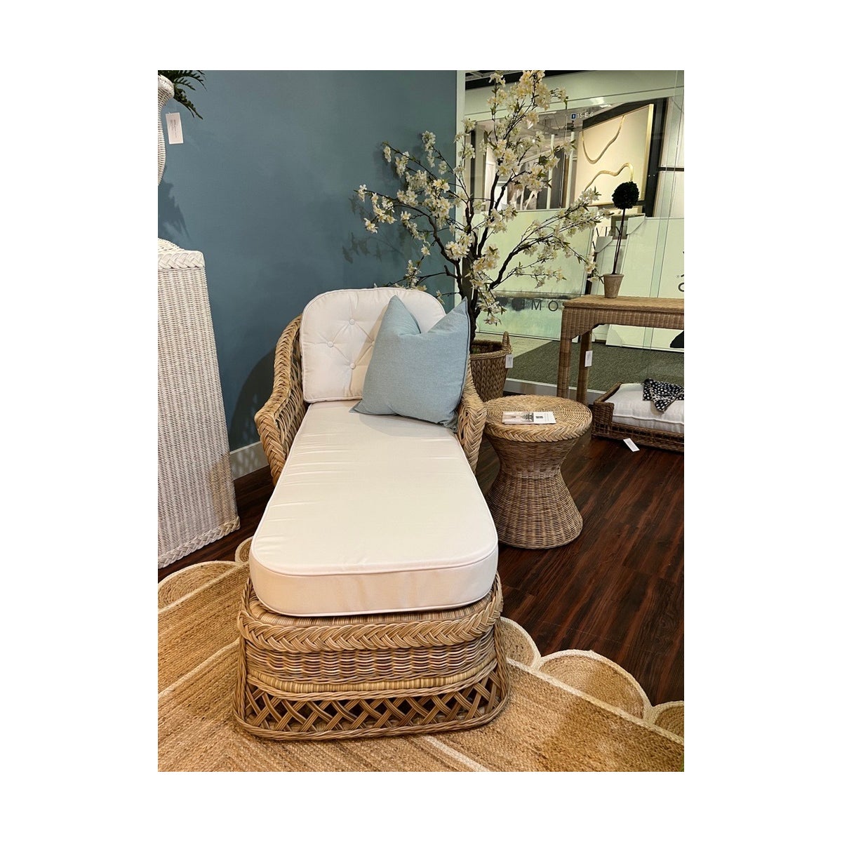 Trellis Chaise