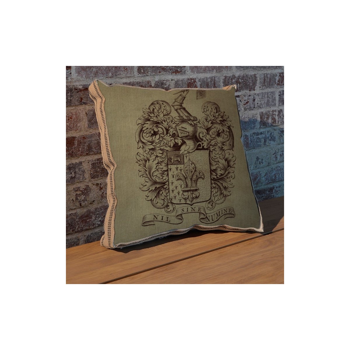 Fleur Crest pillow