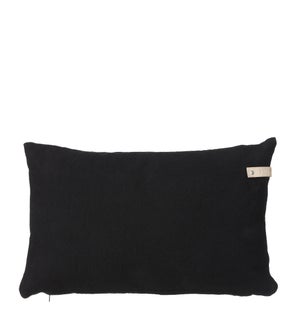 Bering cushion black - 21.75x13.75x4"
