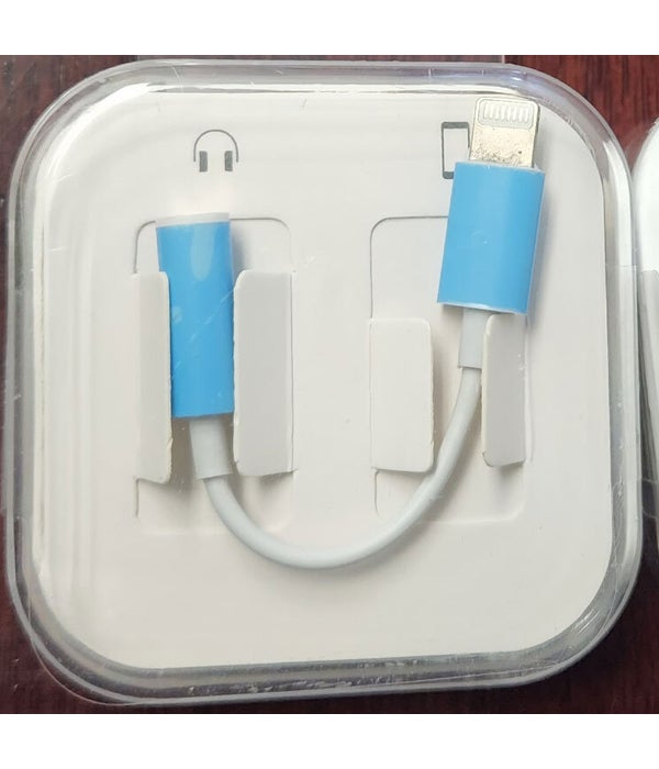I-Phone /AUX 3FT 2.1A Cable in Acrylic Box