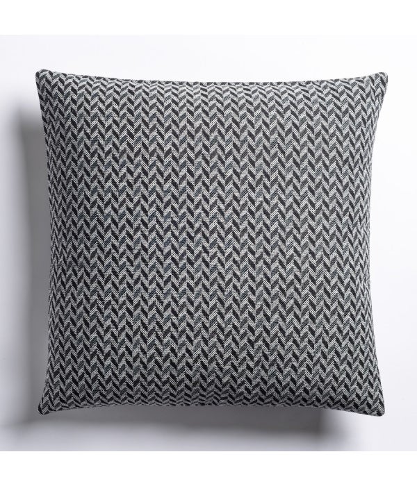 Elle Pillow