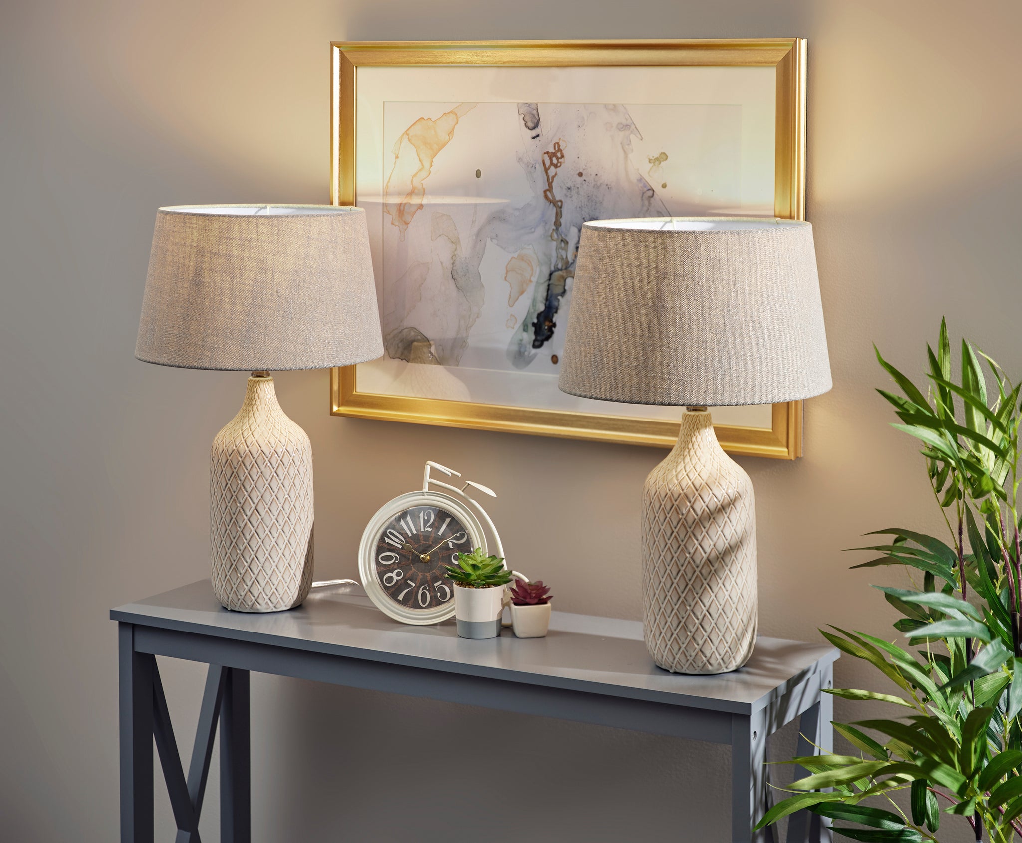 Decorative table deals lamp