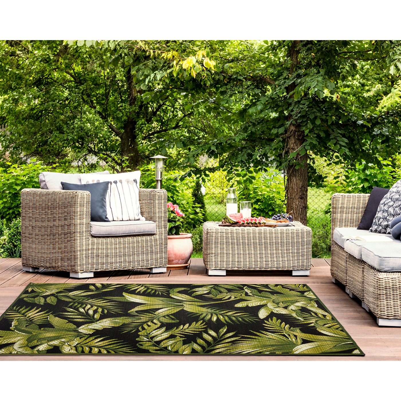 Trava Home Outdoor Rug - Reversible Modern Design, 5x8 Mango