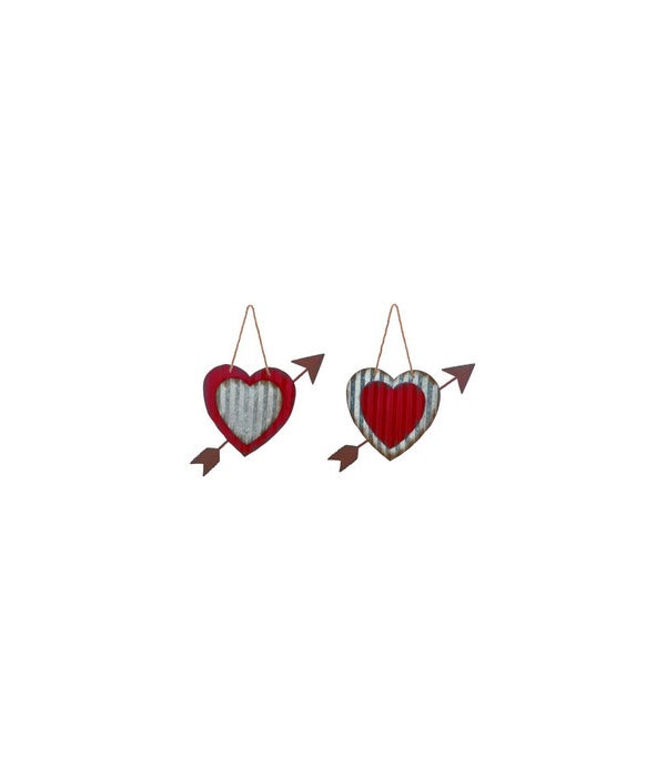 Metal Heart w/Arrow Hanging Decor 2 Asst 18.5 x 0.98 x 20.87 .in
