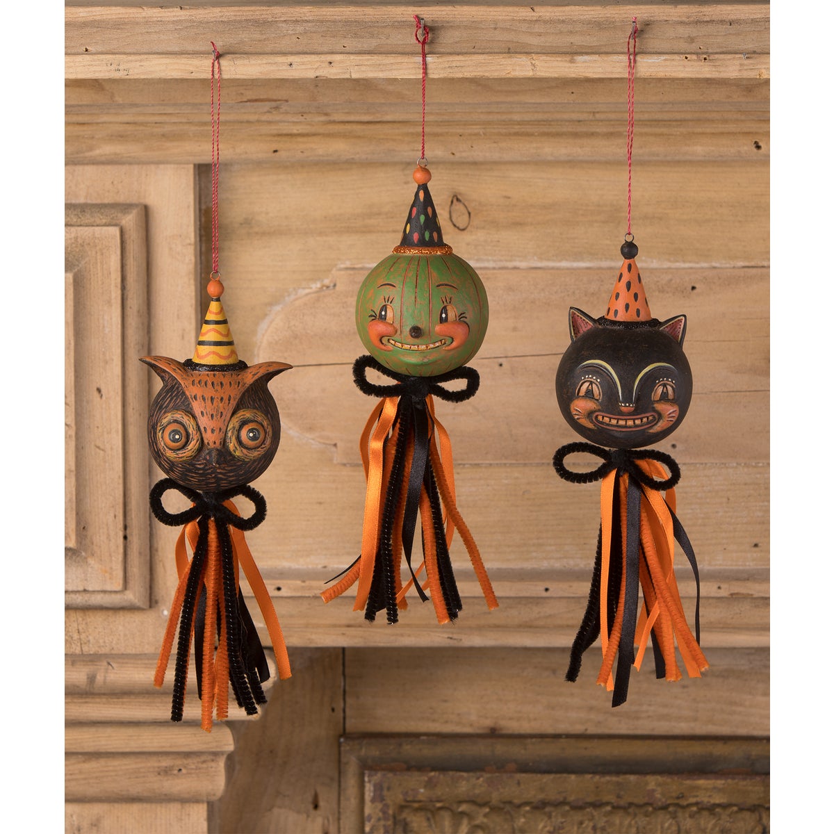 Eavesdrop Tassel Ornament 3A