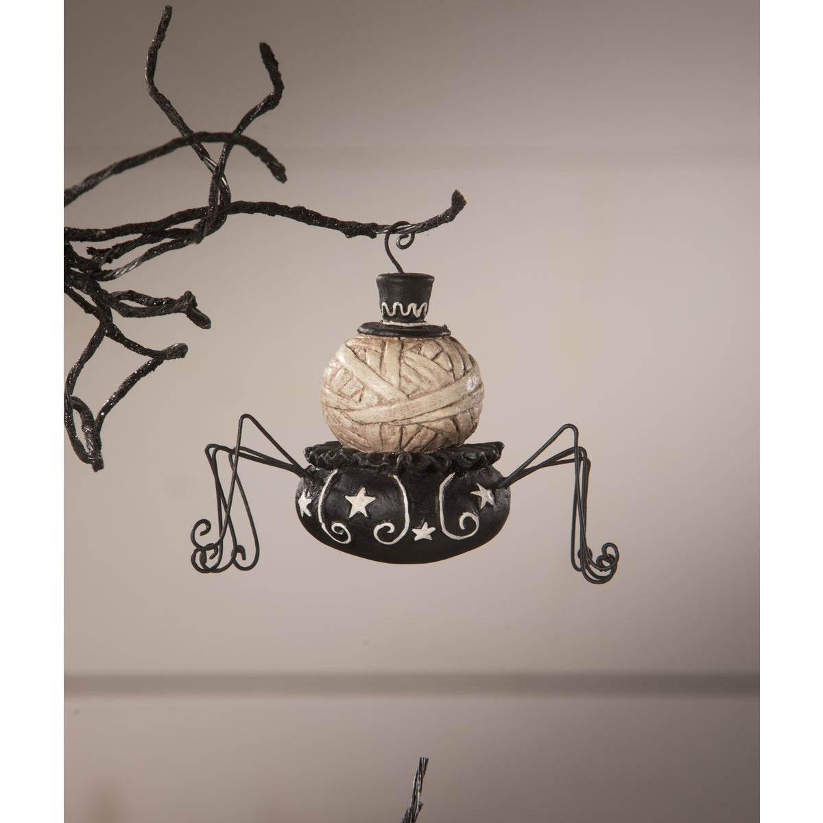 Mummy Crawlie Spook Ornament