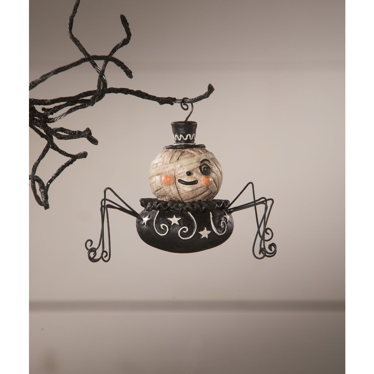 Mummy Crawlie Spook Ornament