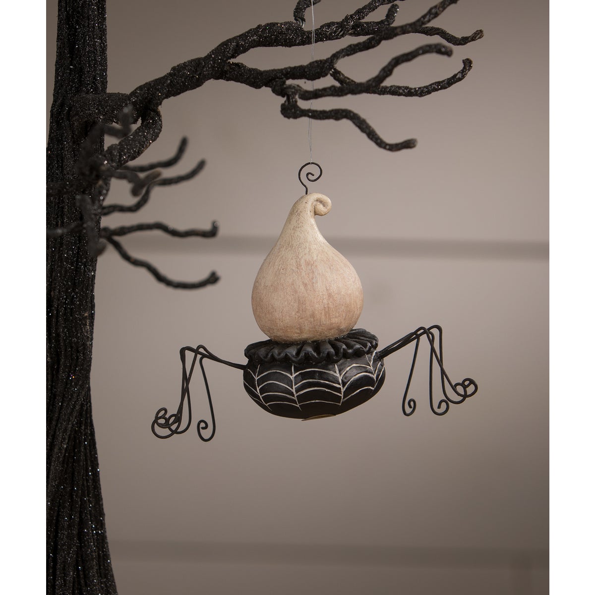 Ghostie Crawlie Spook Ornament