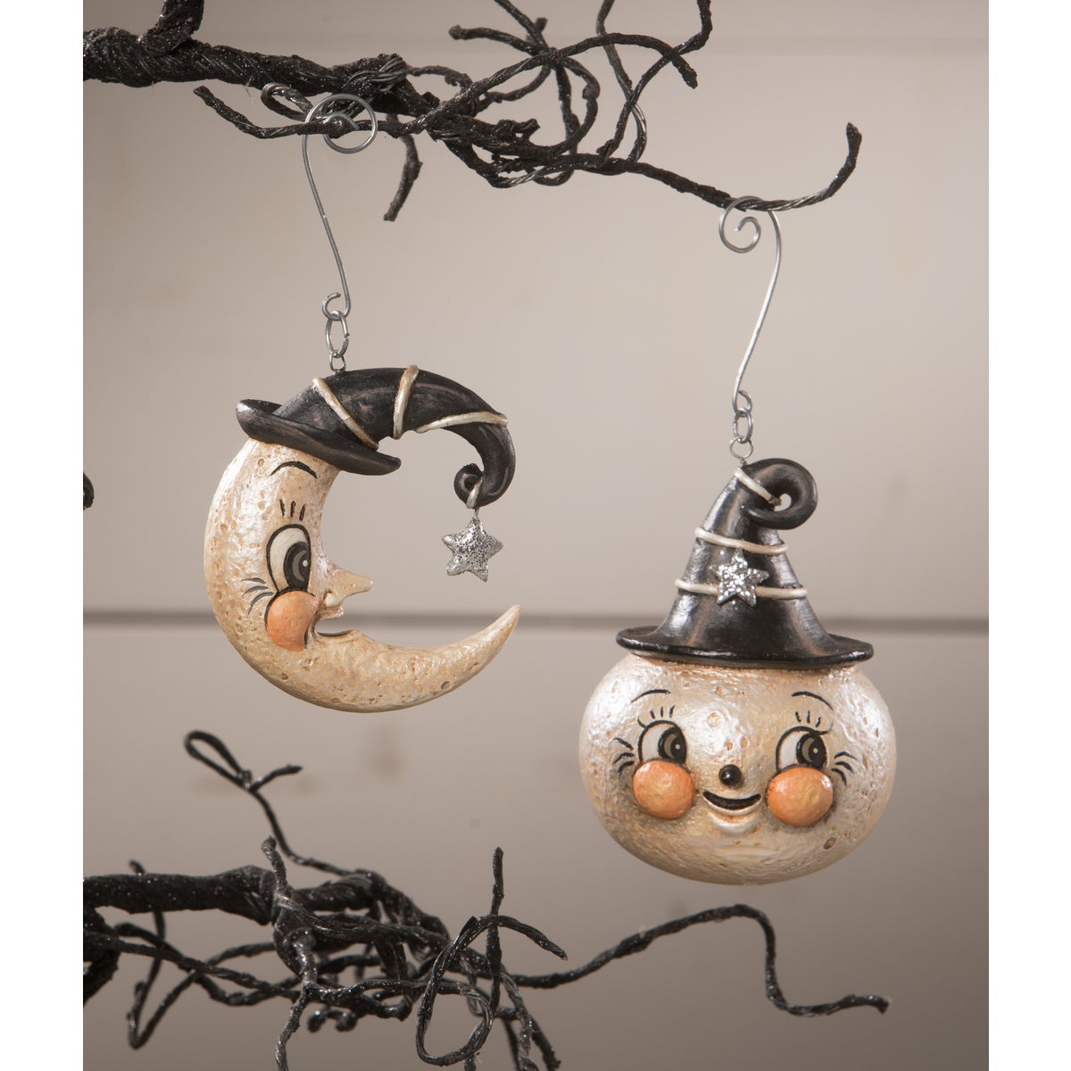 Full Wanda Luna Ornament