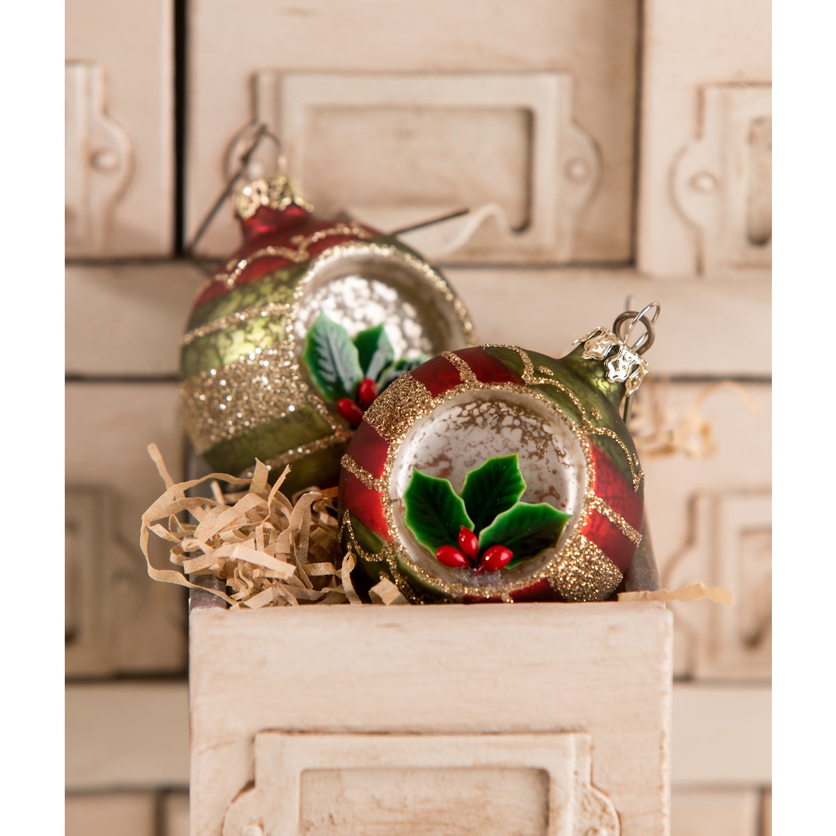 Vintage Holly Onion Indent Ornament 2A