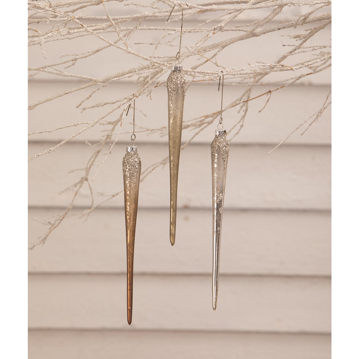 Metallic Ombre Icicle Ornaments S3