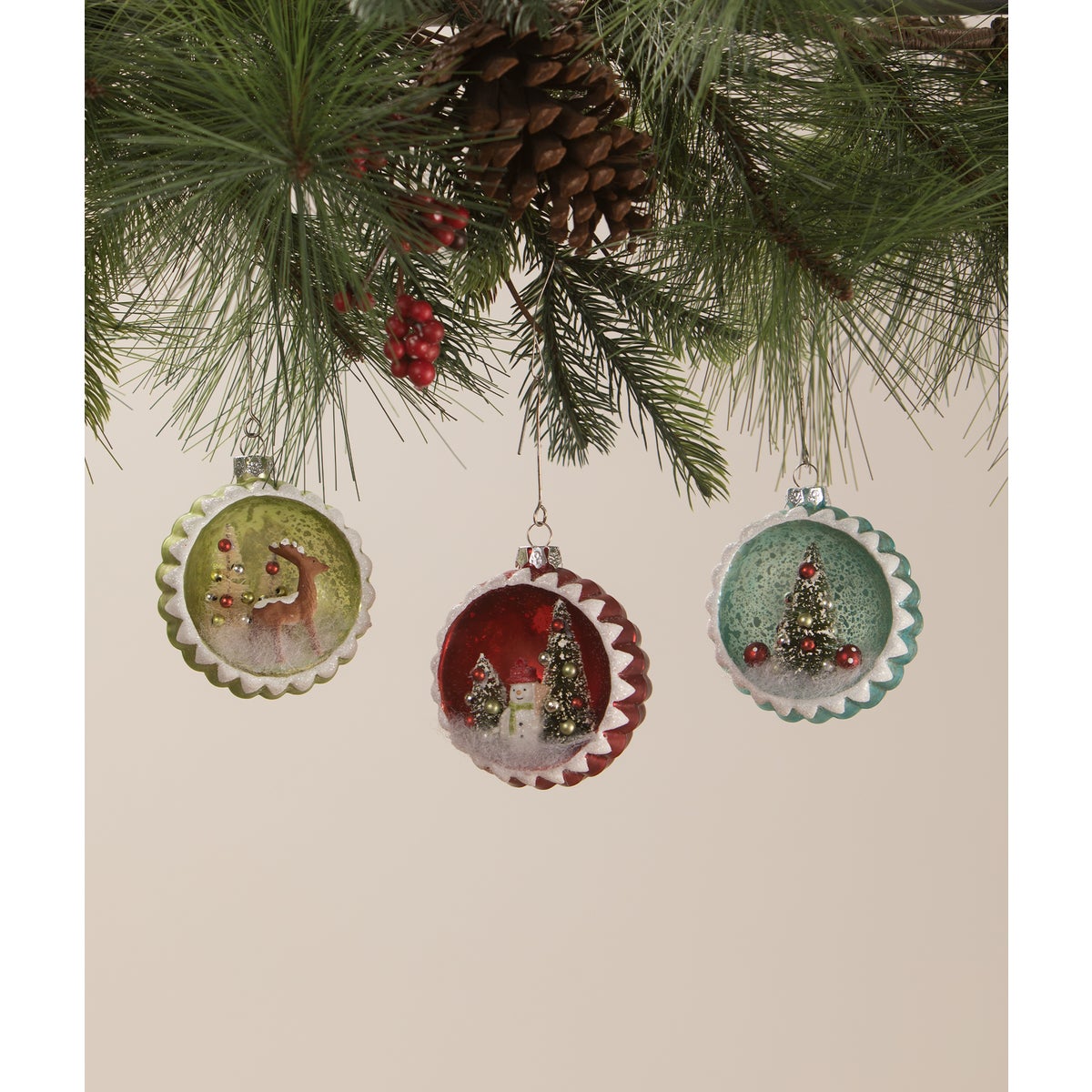 Retro Glass Diorama Ornaments S3