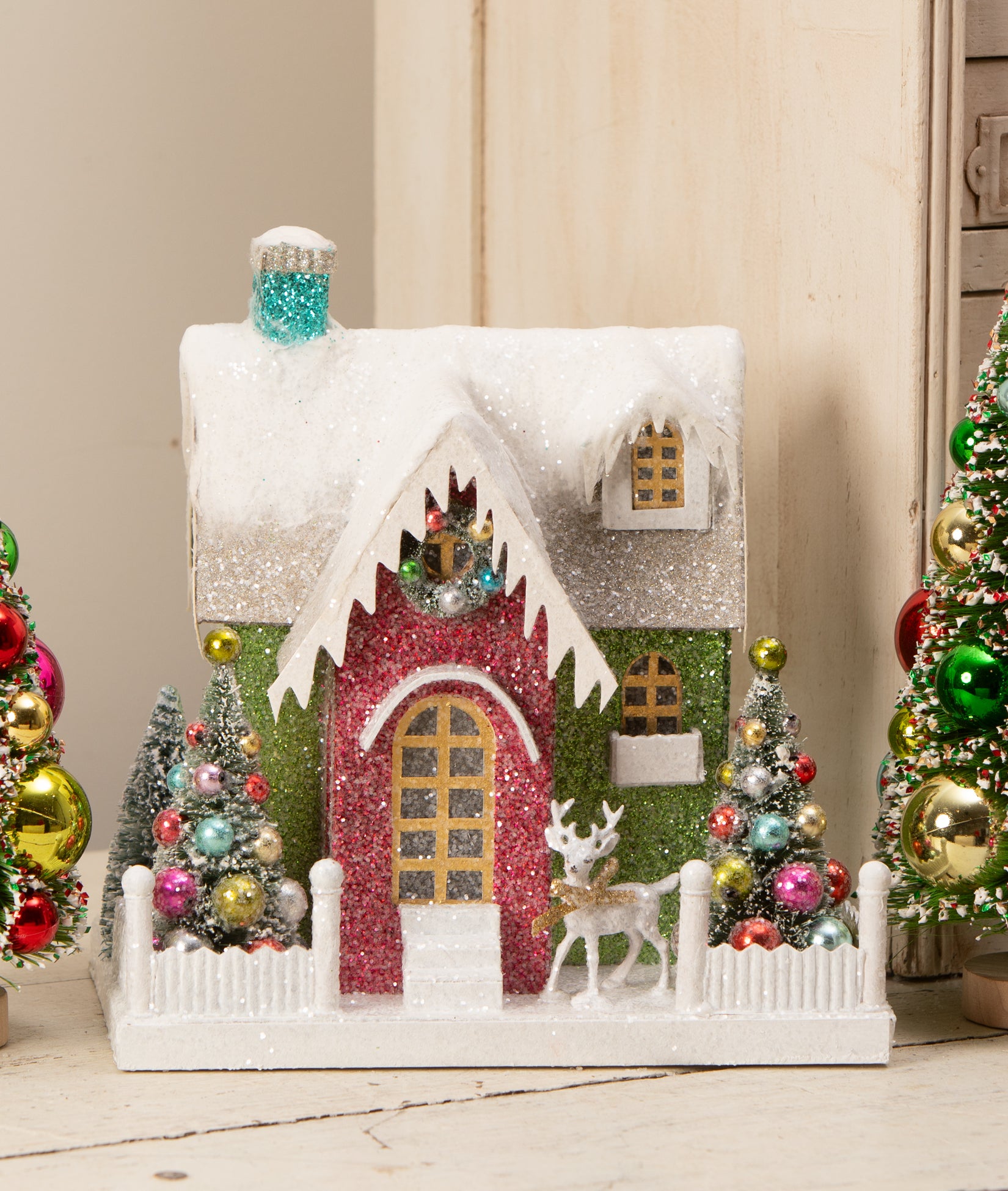 Bethany deals Lowe Christmas Village Metallic Cottage