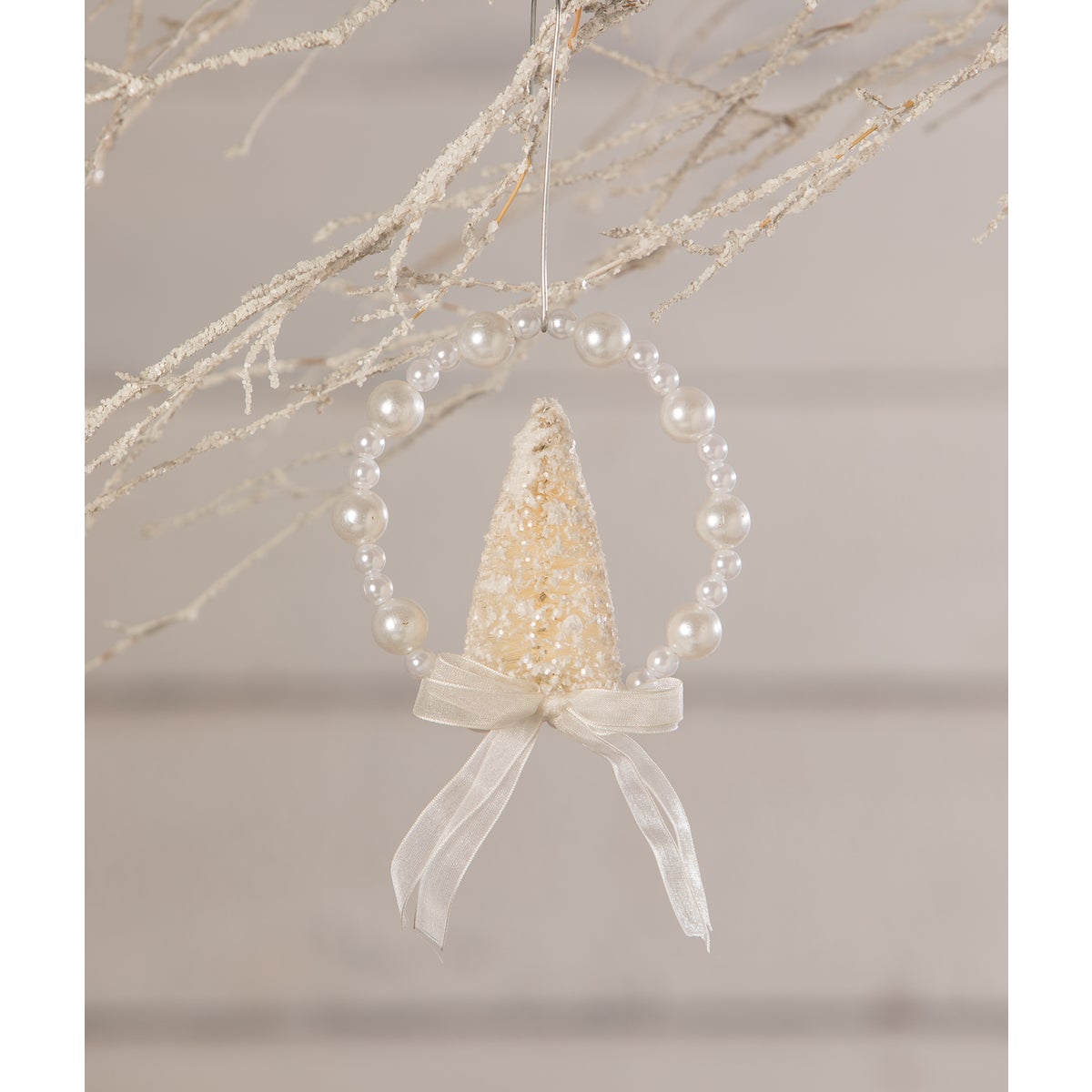 Pearl Wreath With White Bottle Brush Tree Ornament