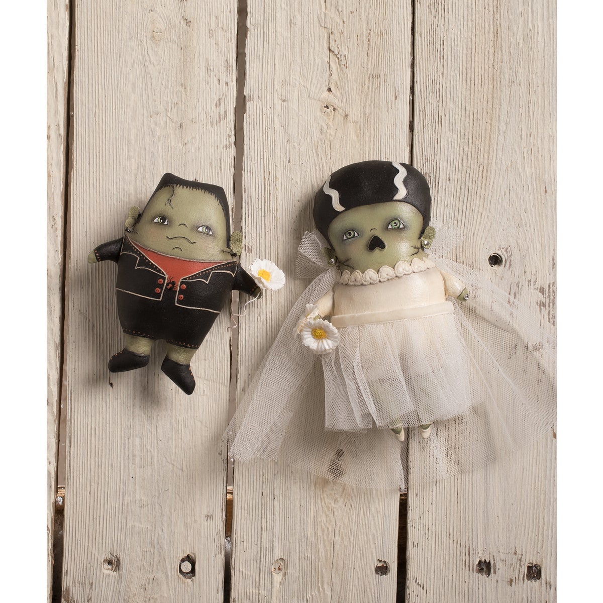 Bride Elsa Ornament