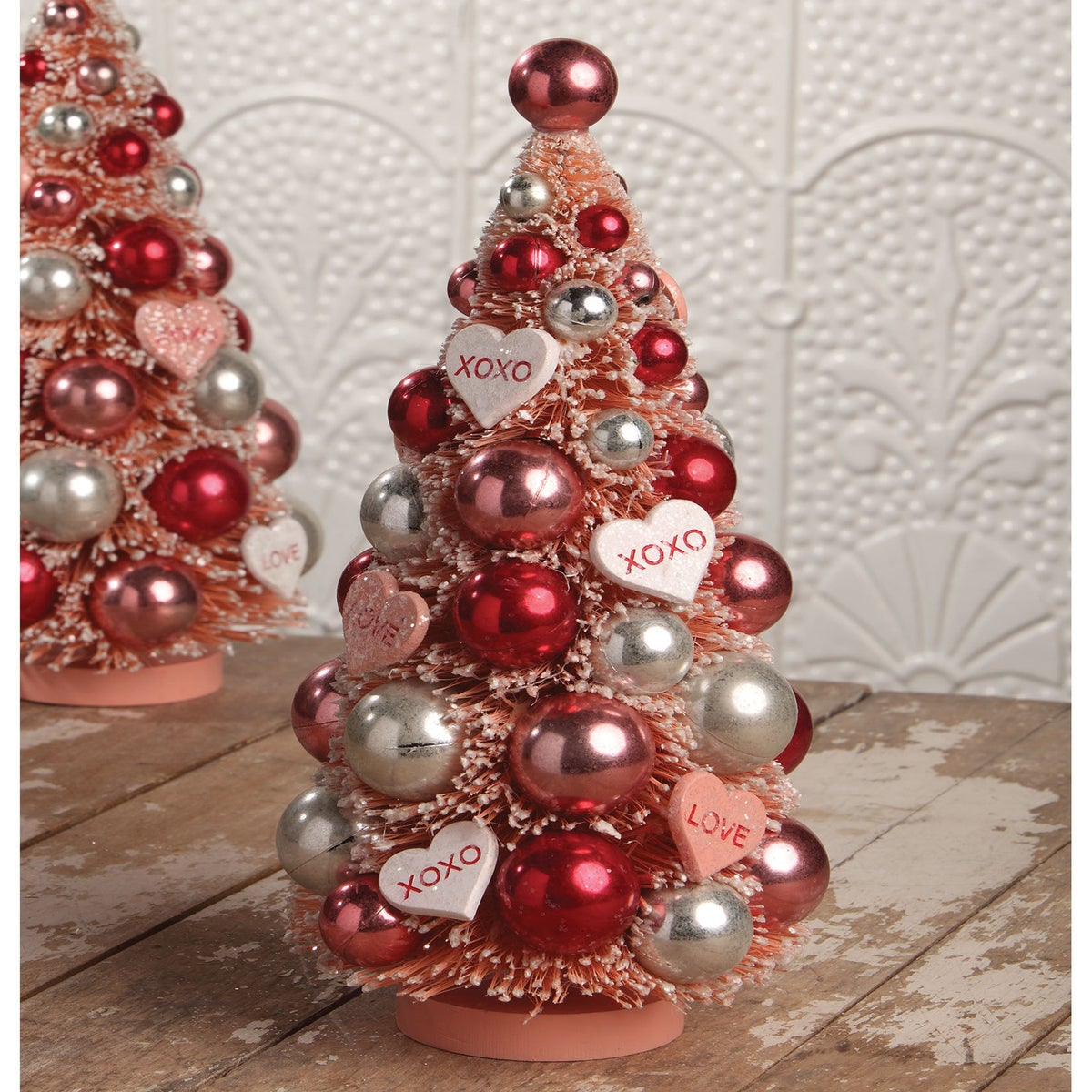 XOXO Valentine's Day Bottle Brush Tree