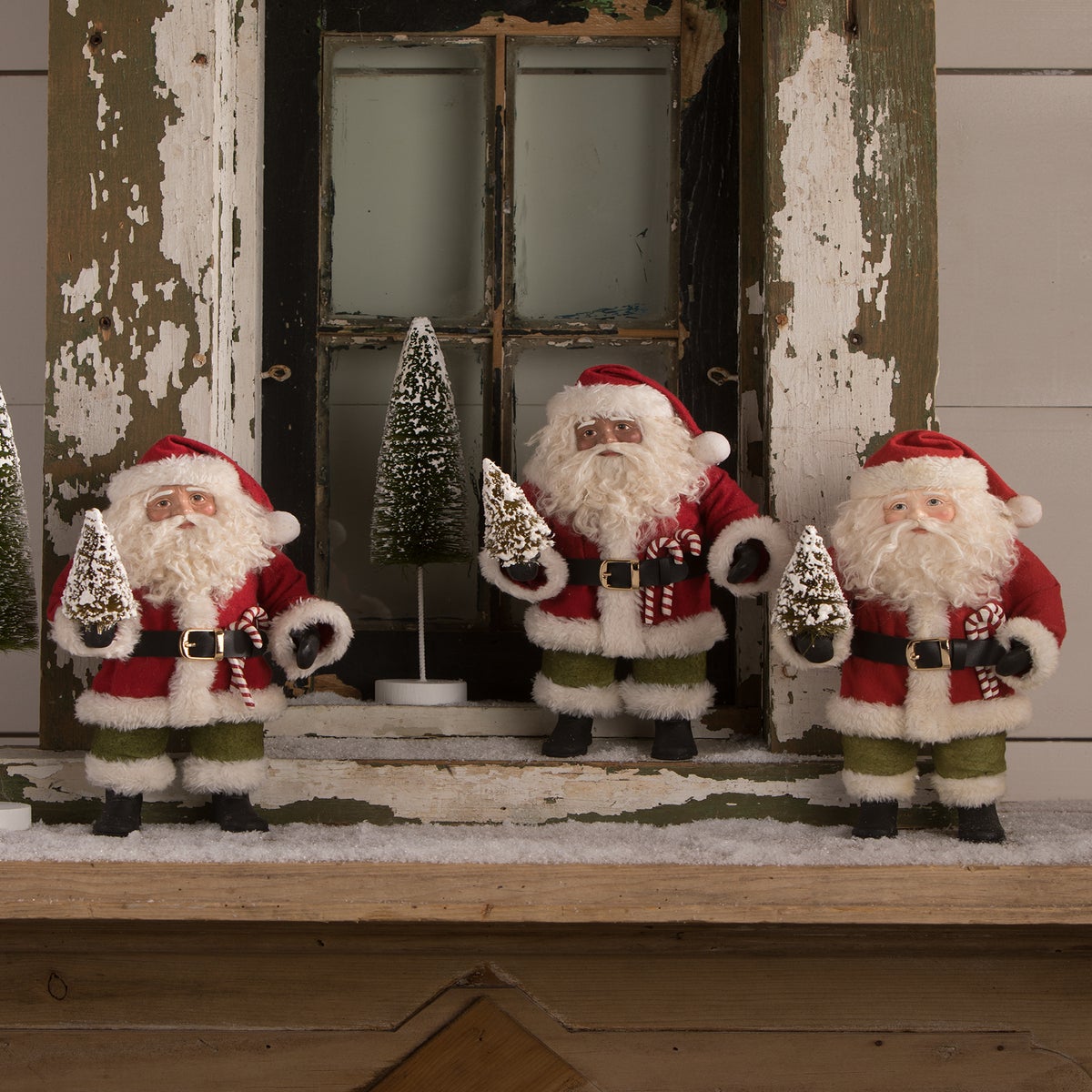 Kris Kringle Footwear Sculptures : Santa Boots Christmas Decor