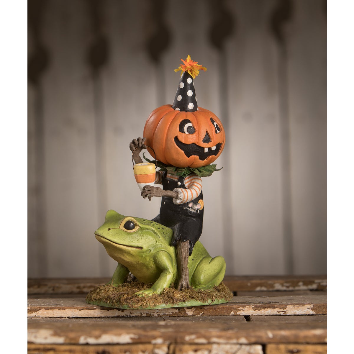 Tricky Beau Riding Frog