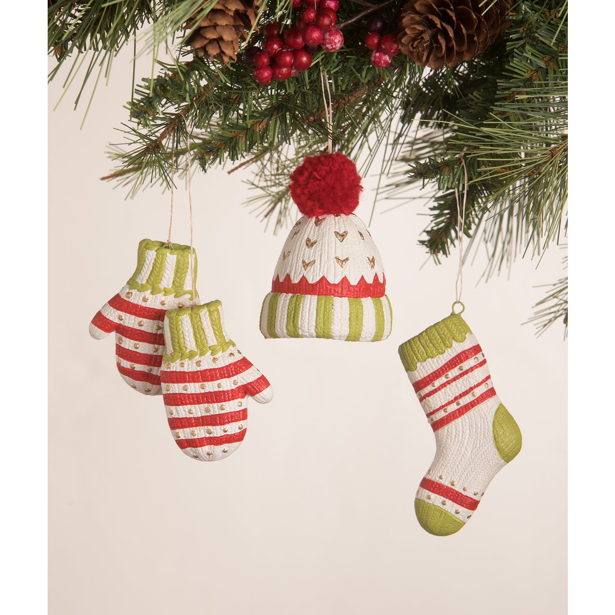 Winter Fuzzies Ornament 3A