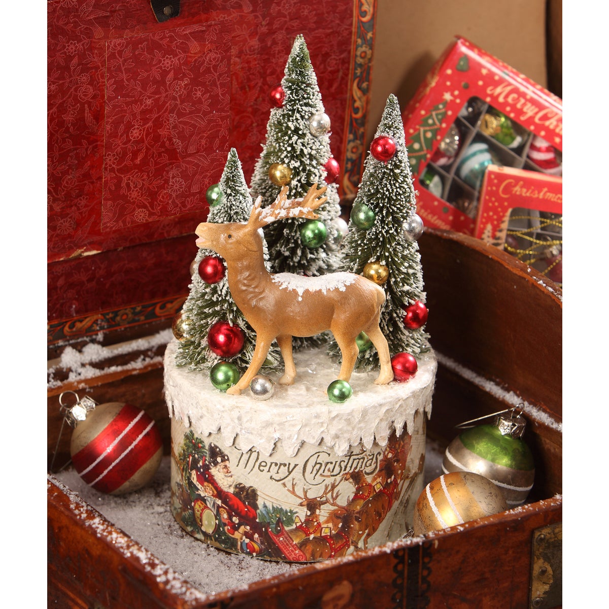 Traditional Deer Vignette on Box