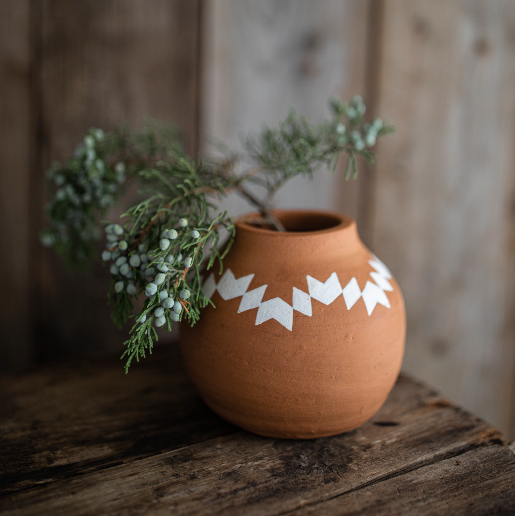 terracotta pot/vase