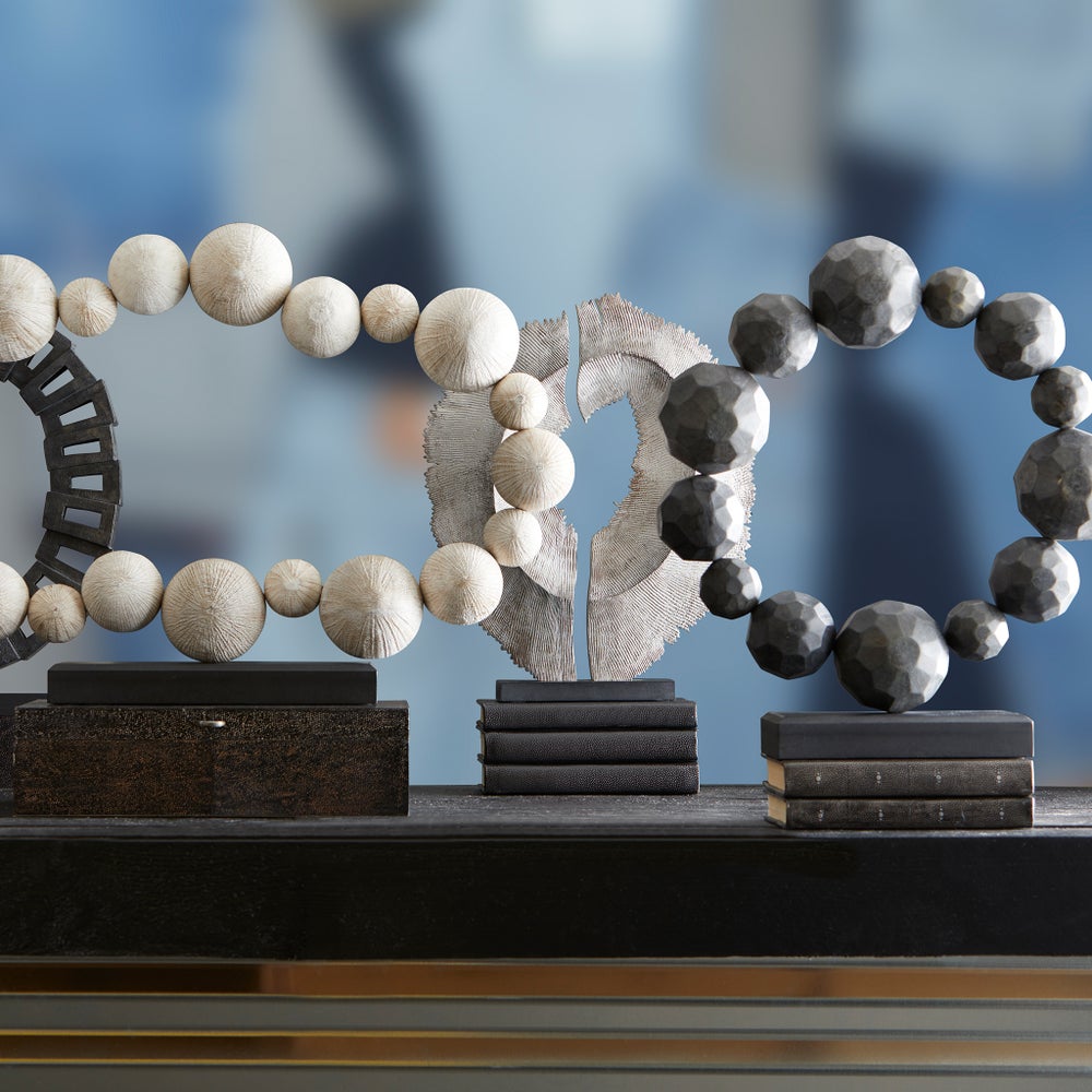 Garnet Sculpture | Black