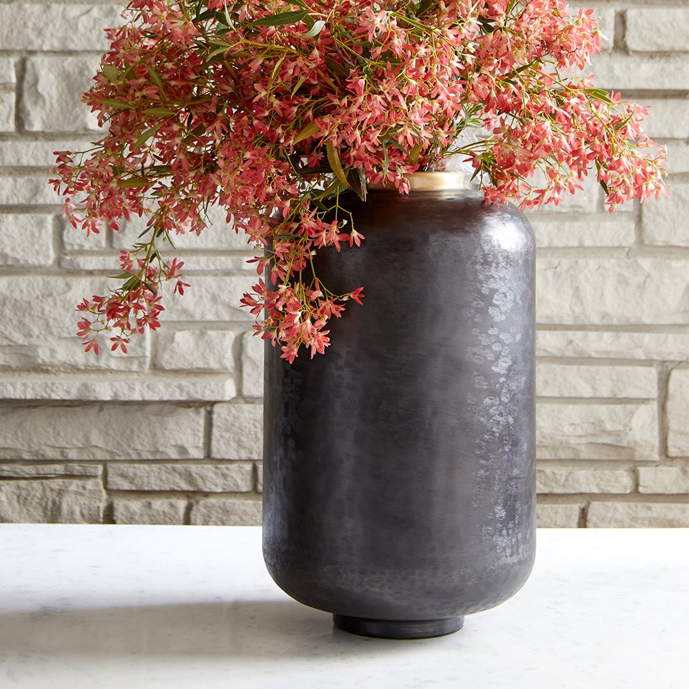 Akita Vase | Black - Large
