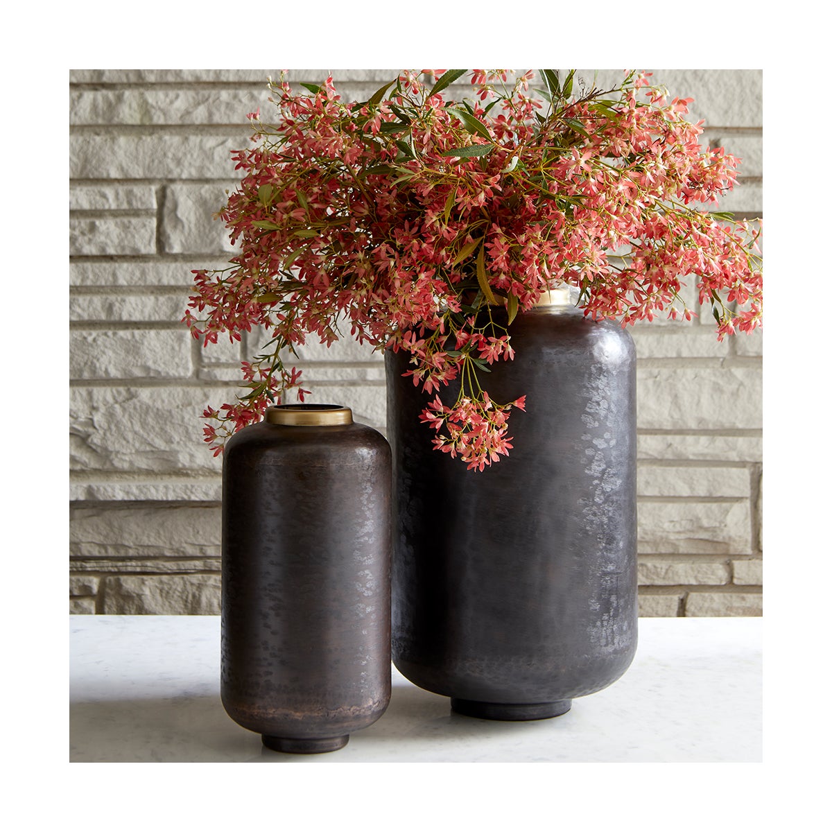 Akita Vase | Black - Large