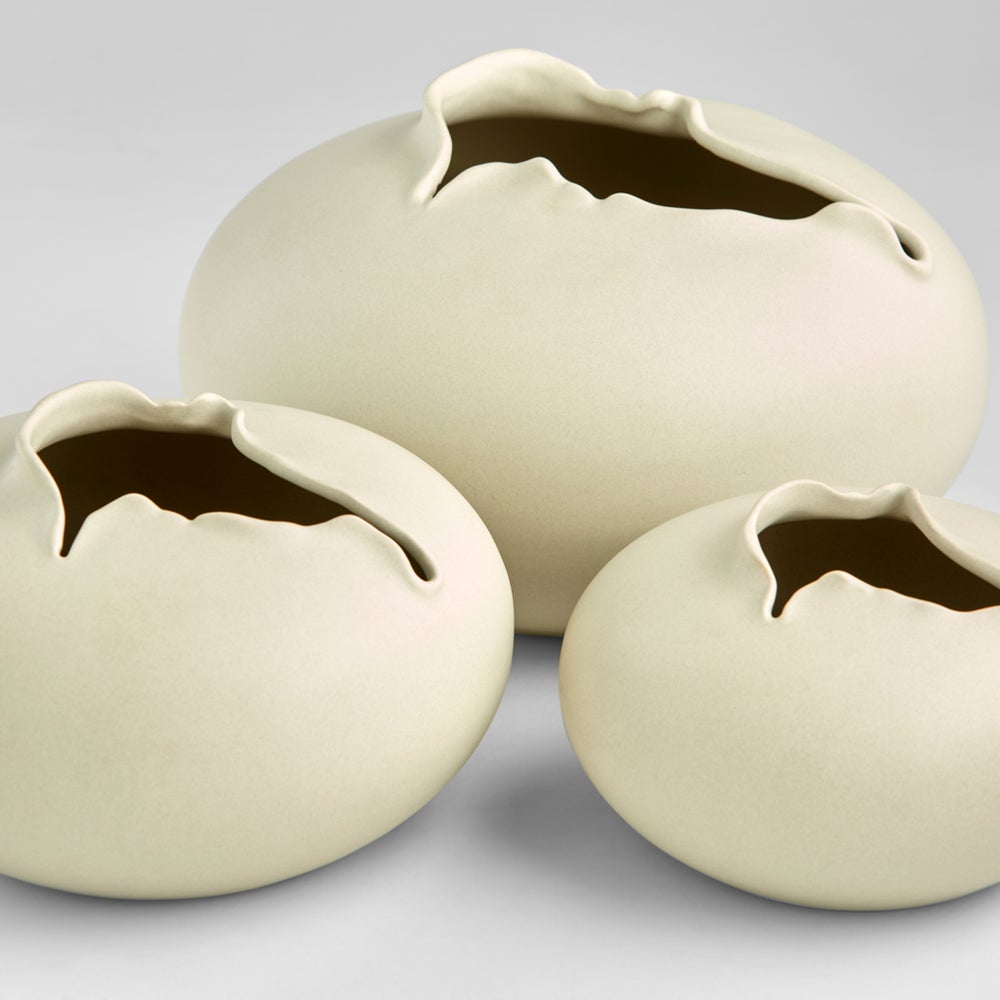 Tambora Vase | White - Medium