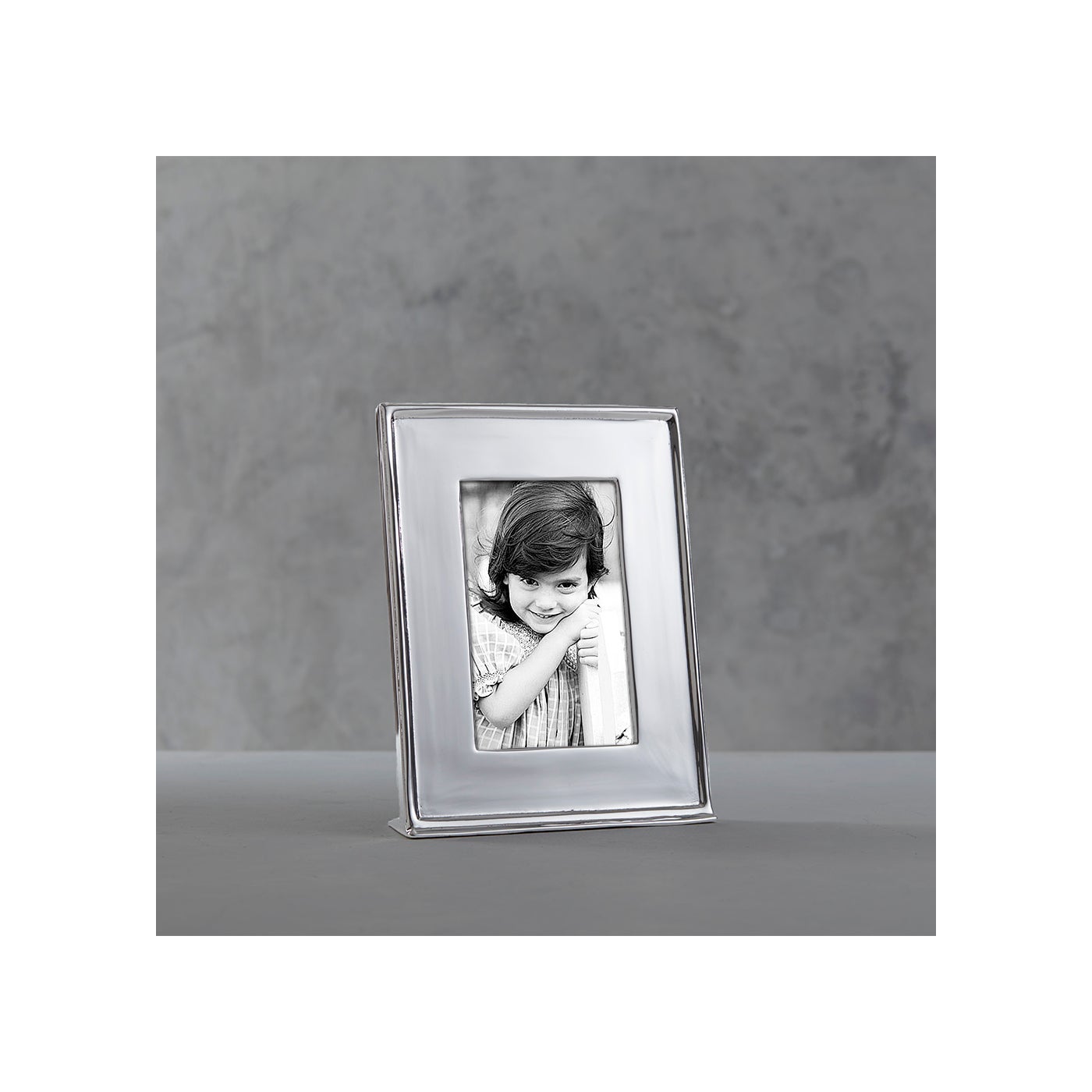 Beatriz Ball Frame Jason Vertical 4 x 6