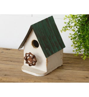 Birdhouse - Green Roof And Faucet Perch