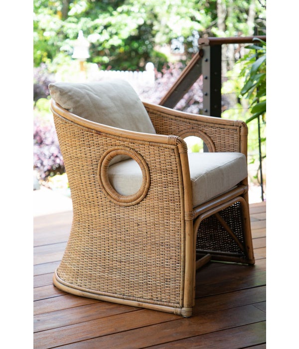 Cuddy Chair  Frame Color - Buff     Cushion Color - Cream Jarrett Bay Collection