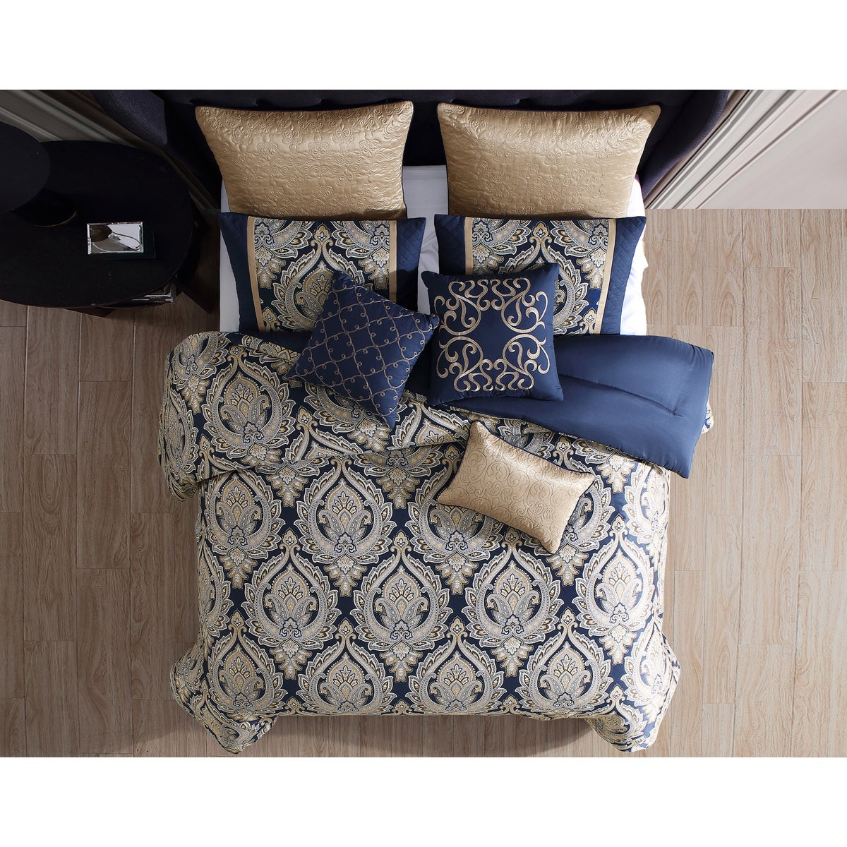 Bevan 9 pc Queen Comforter Set Navy