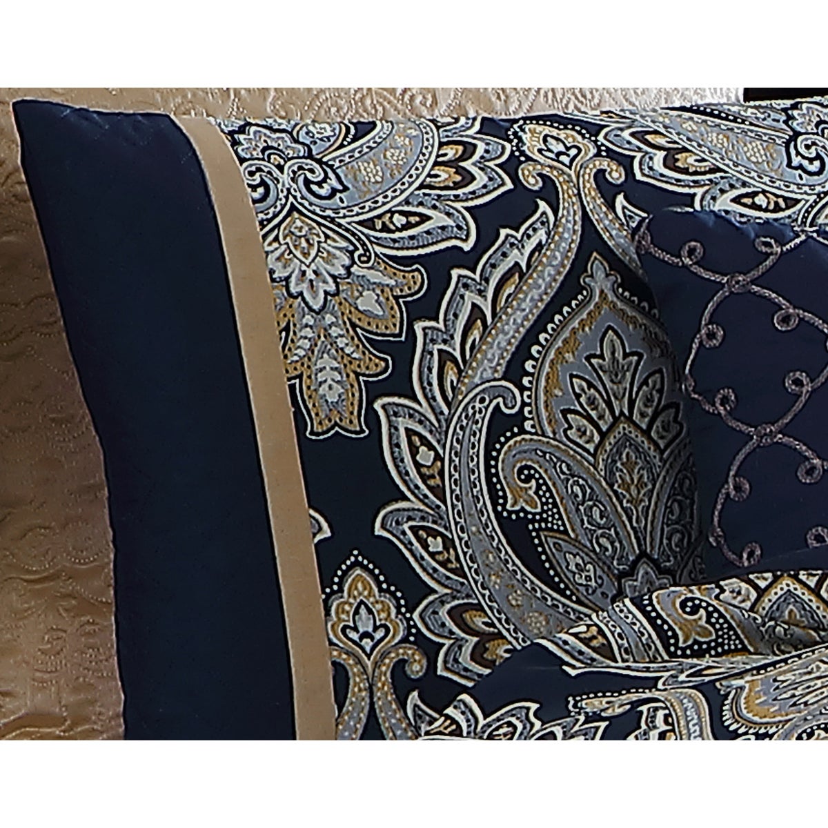 Bevan 9 pc Queen Comforter Set Navy