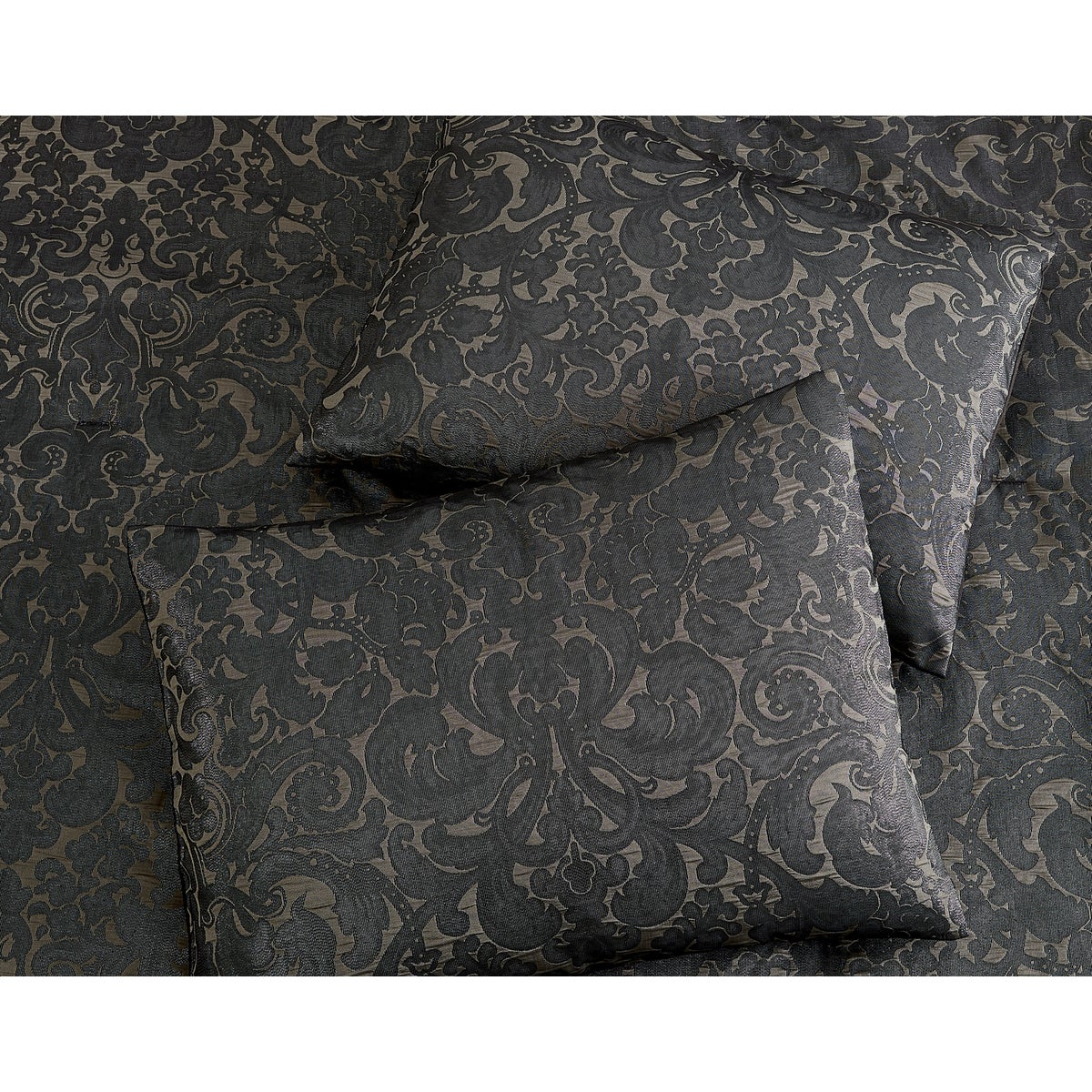 Dexton 9 pc Queen Comforter Set  Tan/Black