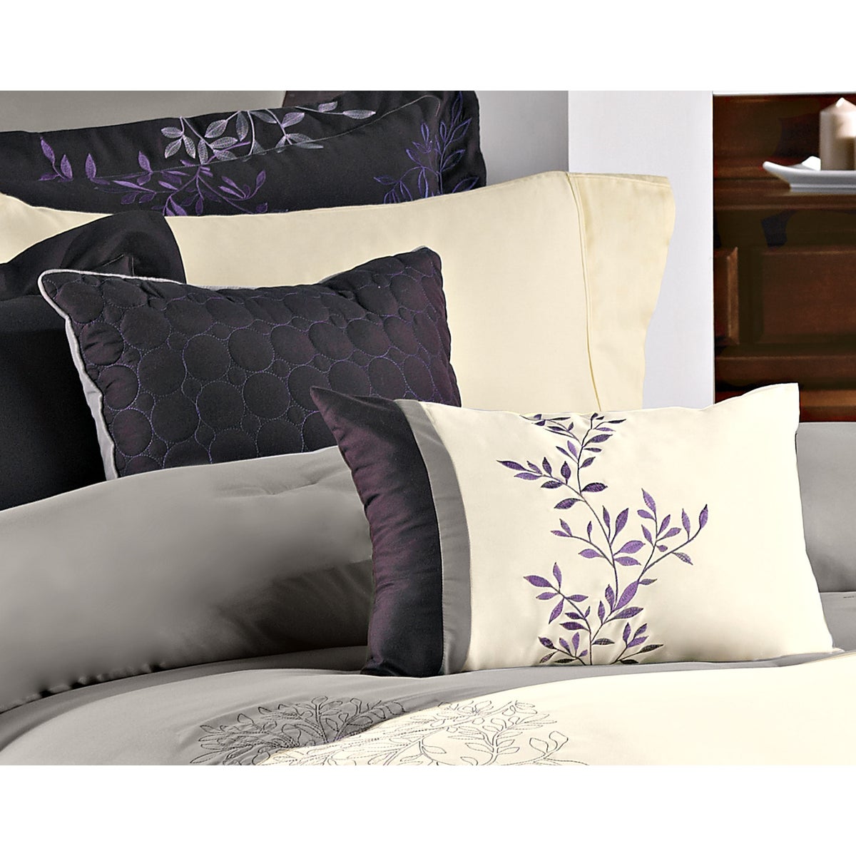 Glenberry 7pc Queen Comforter Set