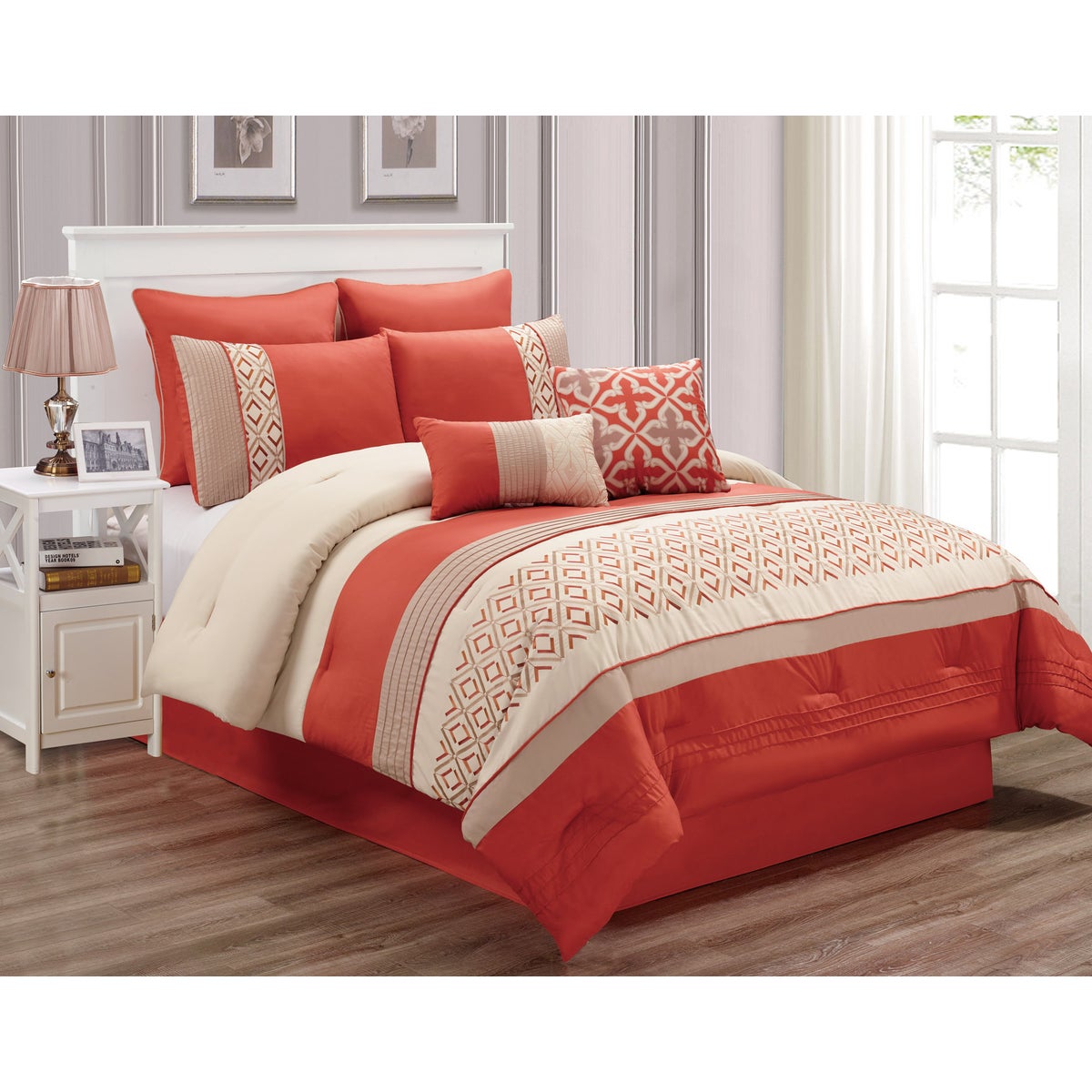 Jaylin 8pc Queen Comforter Set