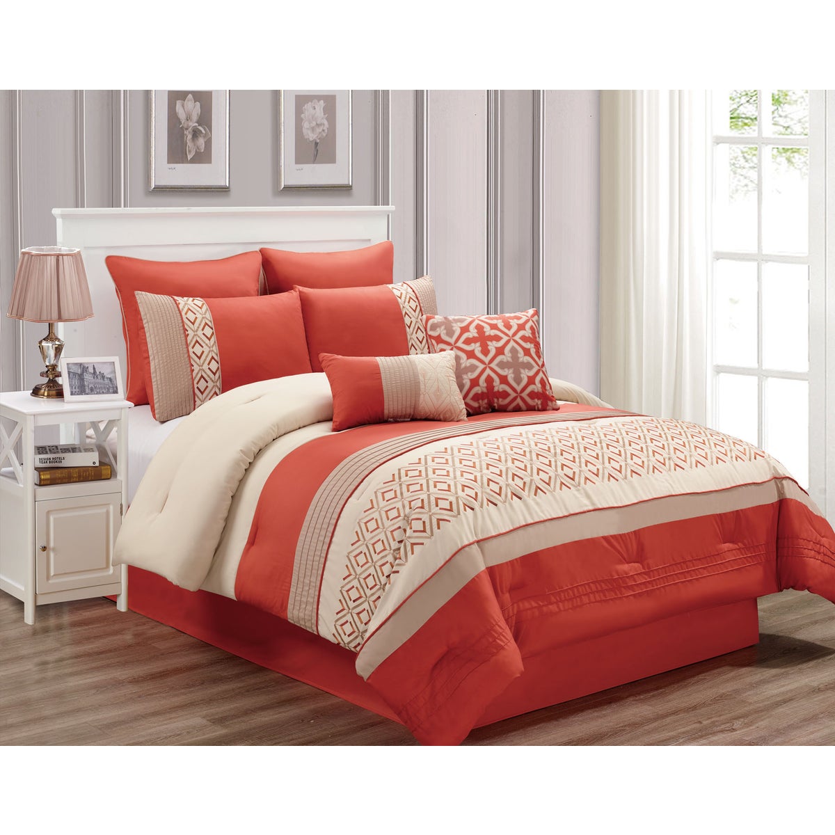 Jaylin 8pc Queen Comforter Set