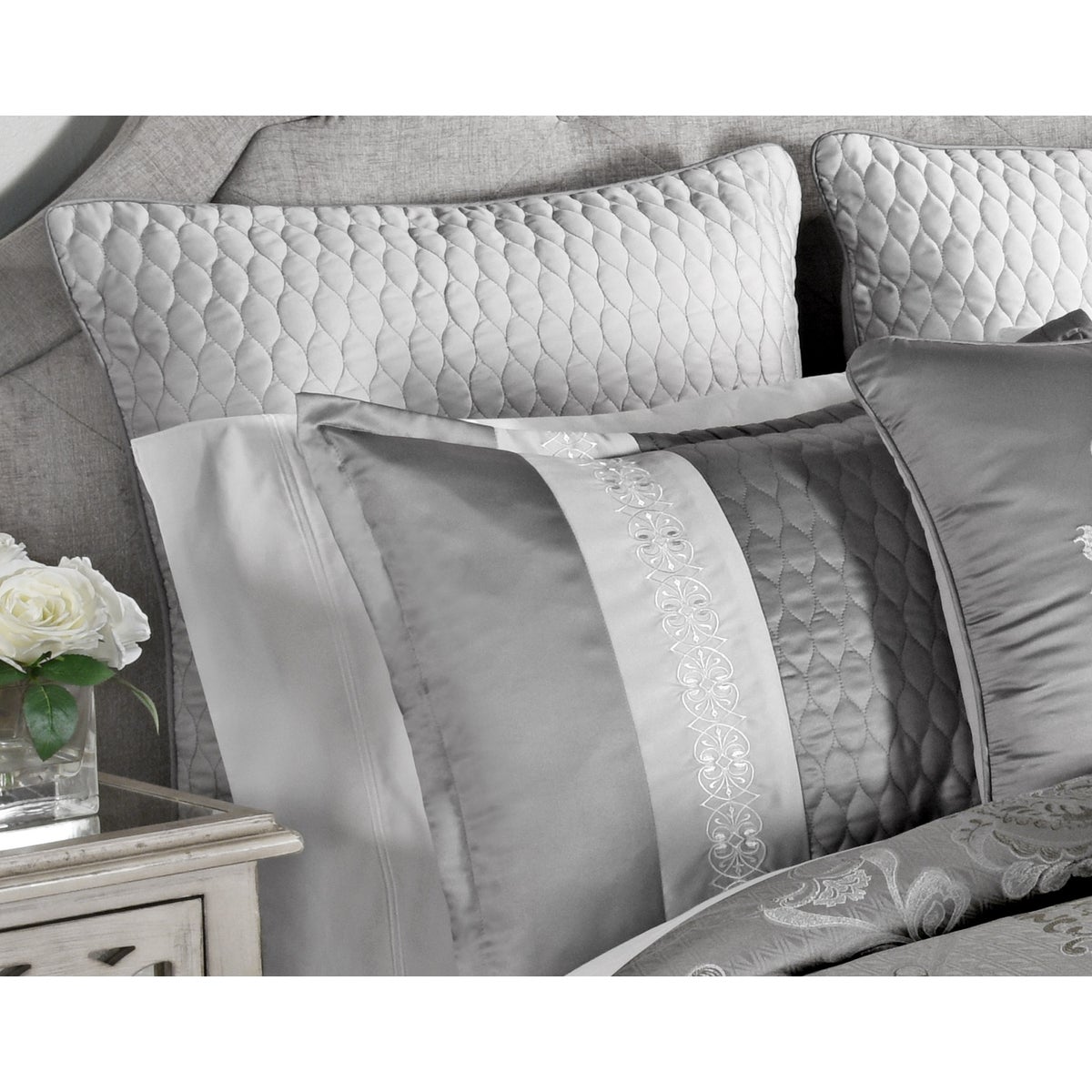 Kadin 12 pc Queen Comforter Set