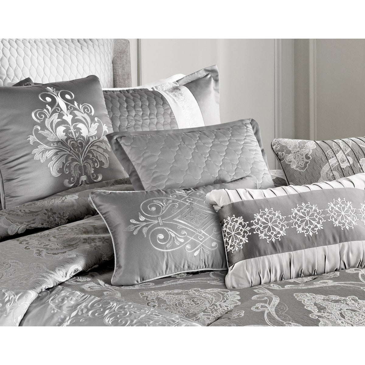 Kadin 12 pc Queen Comforter Set