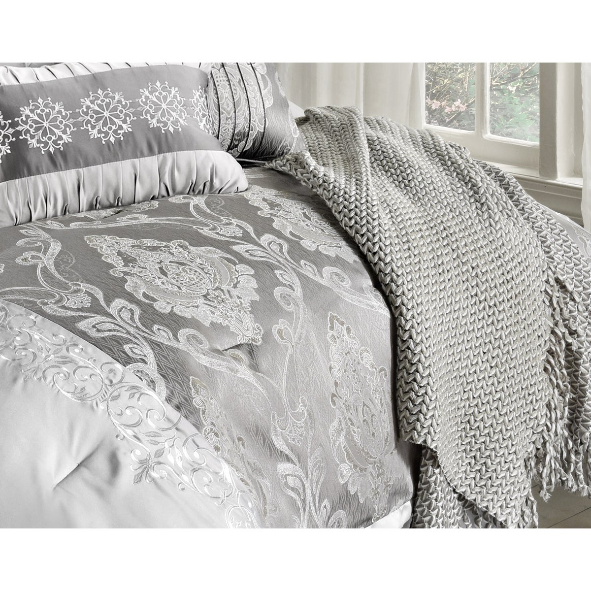 Kadin 12 pc Queen Comforter Set