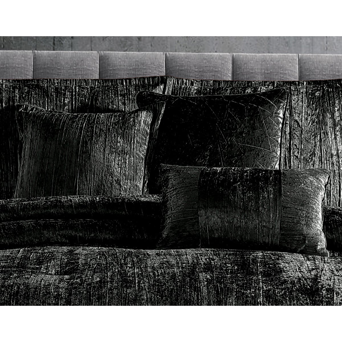 Taos 7 pc Comforter Queen Black