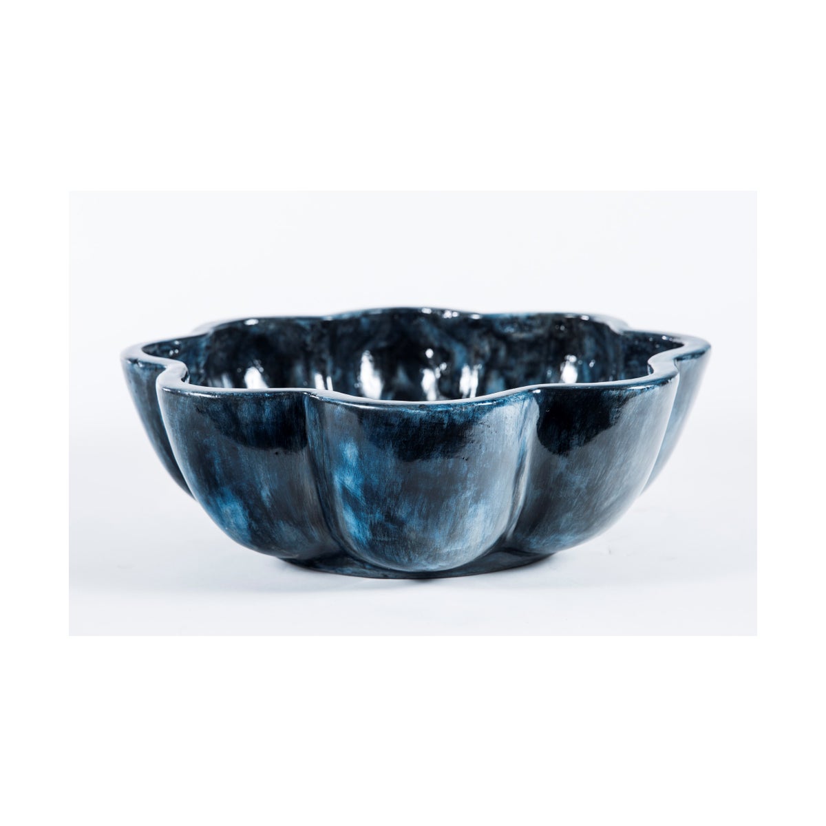 Terracotta Bowl in Bauhaus Black Finish