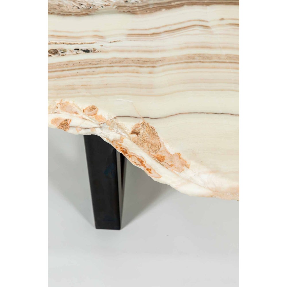 Onyx Cocktail Table - White with Black Onyx