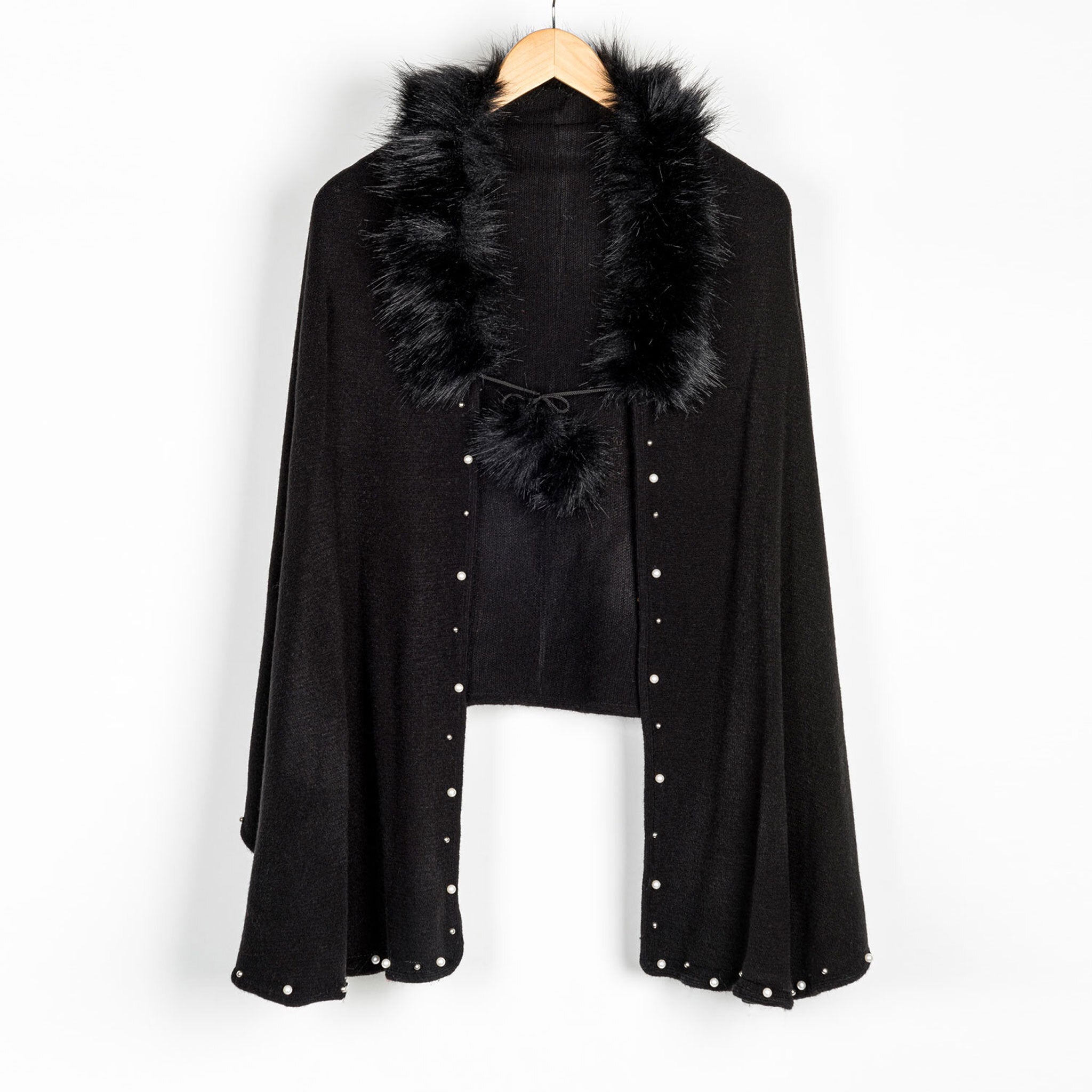 Black Faux Fur Collar Cape with Pearl 
