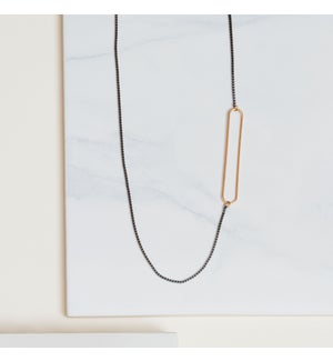 LUX LINKED NECKLACE